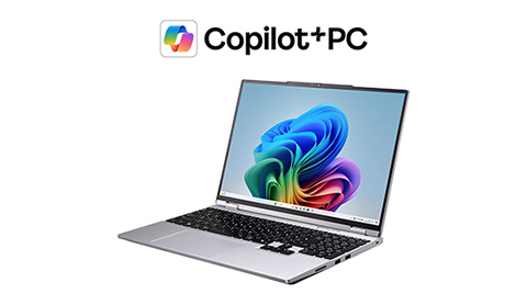 クリエイティブな業務に対応できる15.3型ノートPC