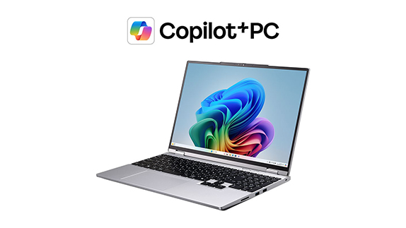 クリエイティブな業務に対応できる15.3型ノートPC