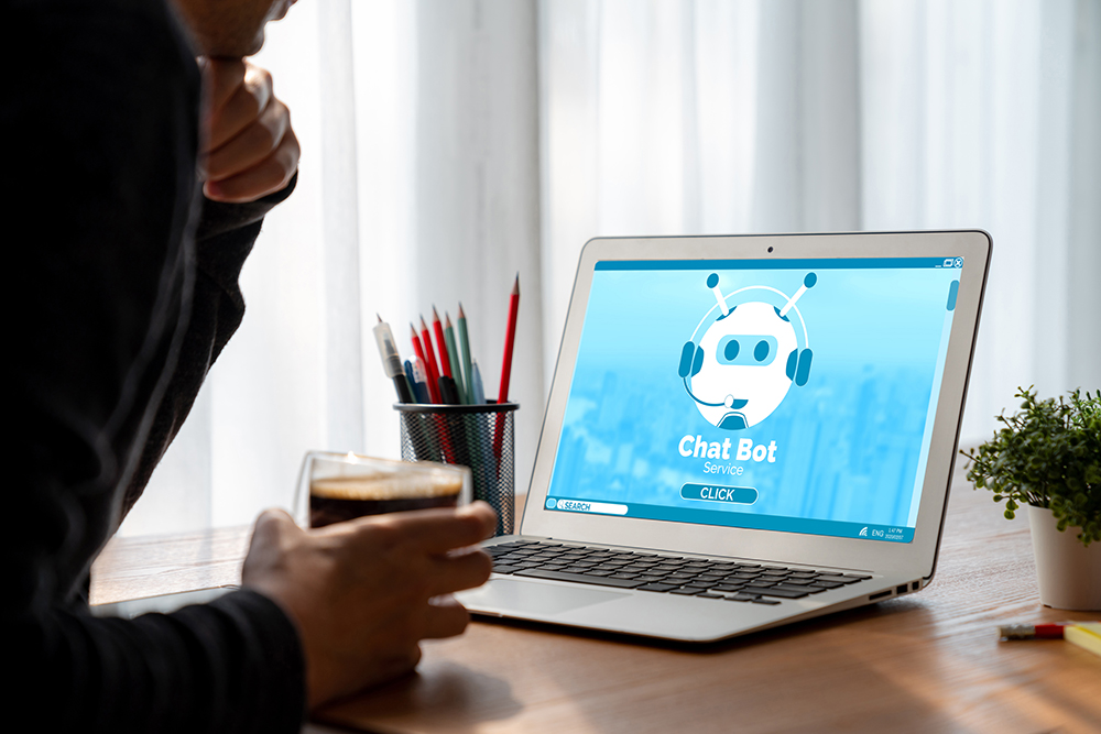 問い合わせ対応業務の負担軽減に AIチャットボットサービスを紹介
