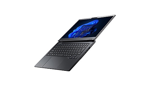 軽快に取り回せて商談にも便利な14型モバイルノート